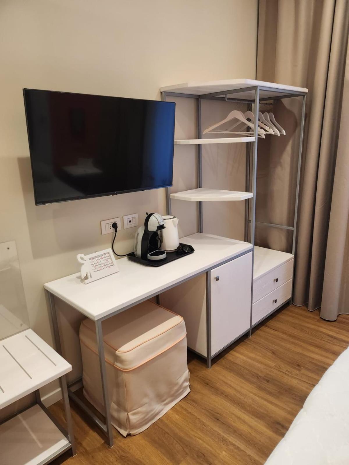 Berry Rooms Cagliari Buitenkant foto